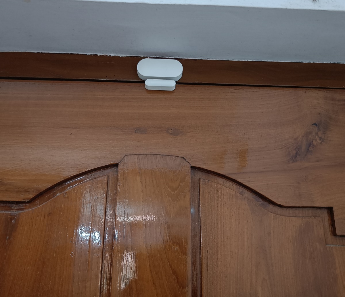 DOOR SENSOR ON DOOR